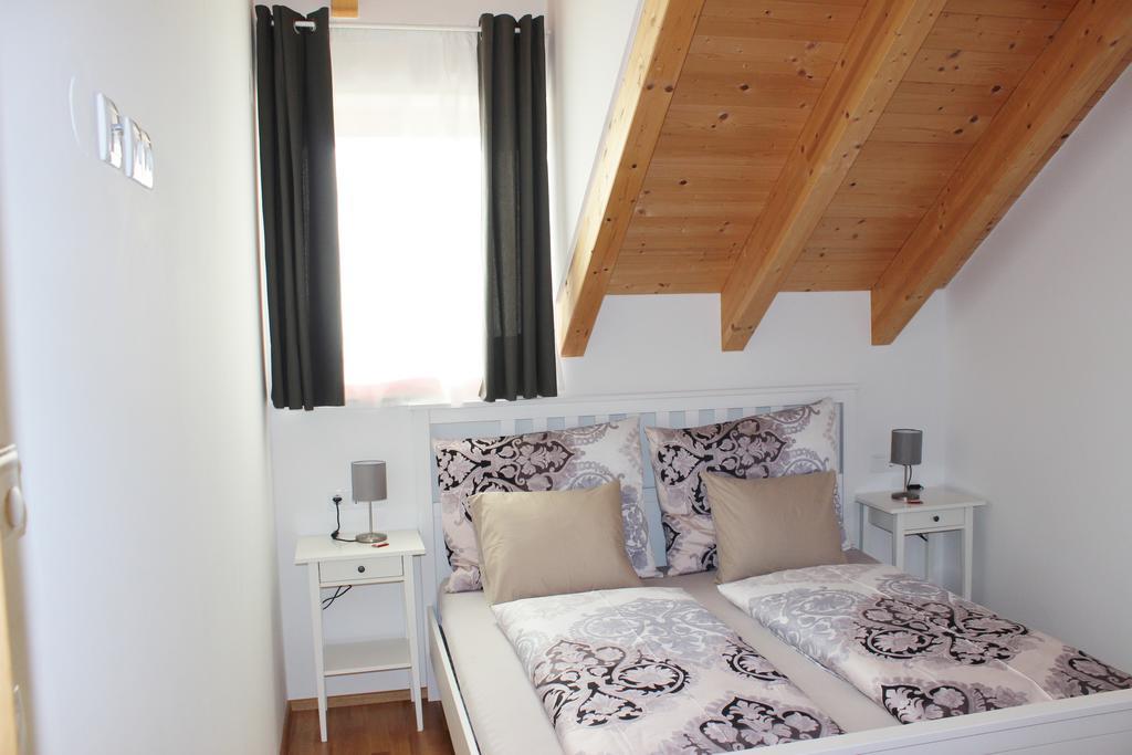 Ferienwohnung Earthloft 바트키르히하임 객실 사진